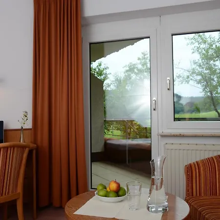 Boarding House Remstal מלון דירות